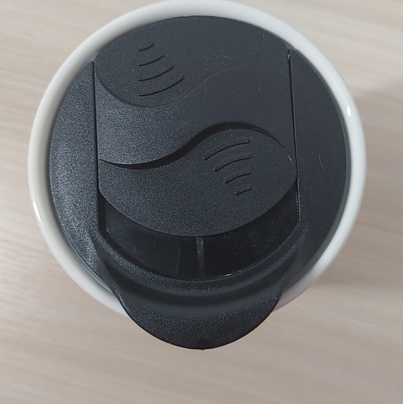 Rae Dunn "Hustle" Travel Cup with Lid - Picture 4 of 4